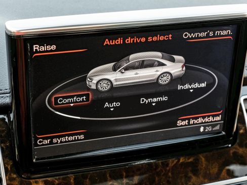 Used 2017 Audi A8 L 4.0T w/ Driver Assistance Package image 33