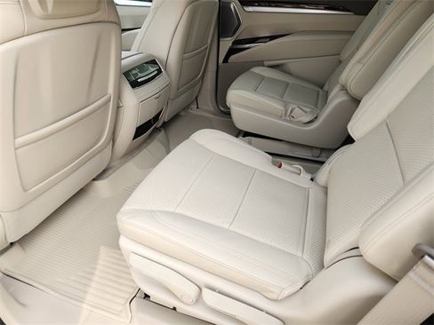 New 2026 Cadillac Escalade Platinum Sport w/ LPO, Floor Liner Package image 23