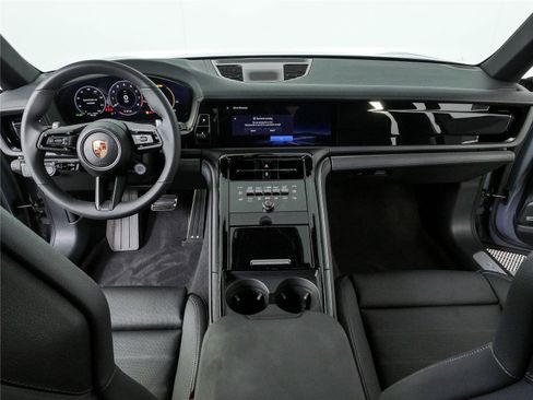 New 2026 Porsche Panamera image 19
