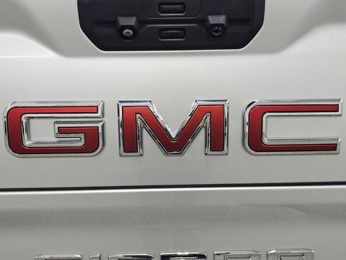 Used 2022 GMC Sierra 1500 Elevation w/ Elevation Premium Package AWD/4WD image 30