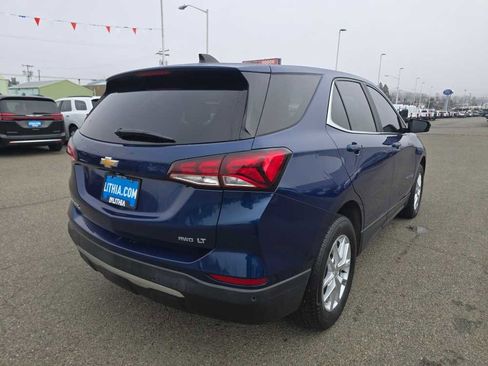 Used 2022 Chevrolet Equinox LT w/ Driver Convenience Package image 5