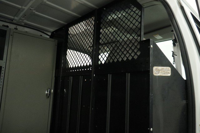 Used 2002 Ford E-150 and Econoline 150 RWD image 22