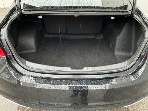 Used 2021 Chevrolet Malibu RS image 26