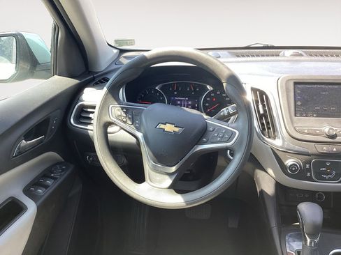 Used 2022 Chevrolet Equinox LT FWD image 12