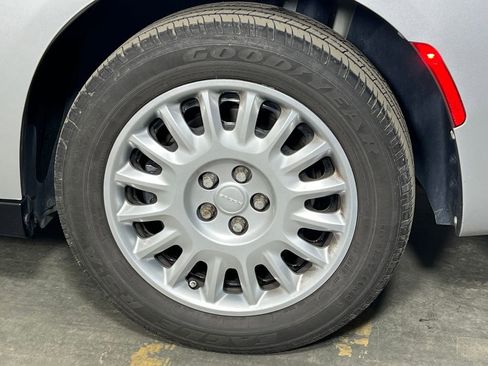 Used 2019 Dodge Charger Police w/ Fleet Safety Group image 32