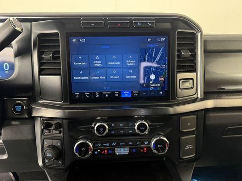 Used 2023 Ford F350 Lariat w/ FX4 Off-Road Package image 20