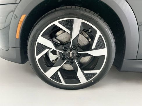 New 2026 MINI Cooper 2-Door Hardtop FWD image 27
