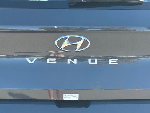New 2026 Hyundai Venue SEL FWD image 23