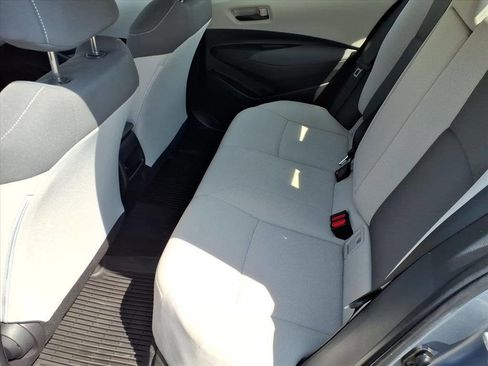 Used 2022 Toyota Corolla LE image 23