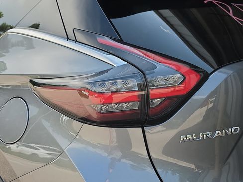 Used 2023 Nissan Murano SL w/ SL Moonroof Package FWD image 10