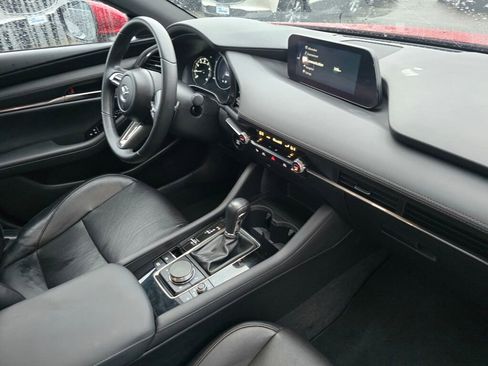 Used 2021 MAZDA MAZDA3 s image 39