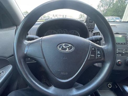 Used 2012 Hyundai Elantra GLS FWD image 13