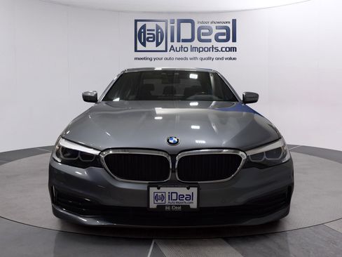 Used 2019 BMW 530i xDrive w/ Premium Package image 6