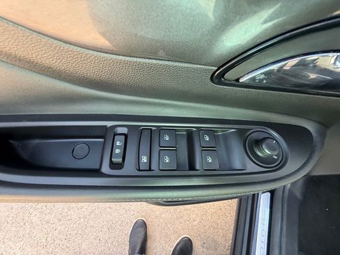 Used 2022 Buick Encore Preferred w/ Safety Package AWD/4WD image 19