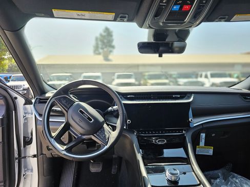 New 2026 Jeep Grand Cherokee Altitude RWD image 21