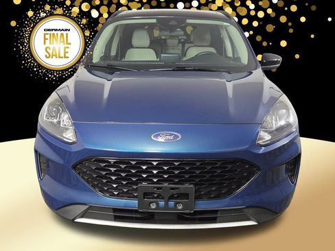 Used 2020 Ford Escape SE Sport image 3