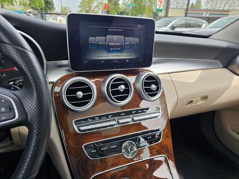 Used 2016 Mercedes-Benz C 300 4MATIC Sedan image 26