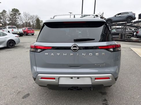 Used 2025 Nissan Pathfinder Platinum w/ Cargo Package image 7