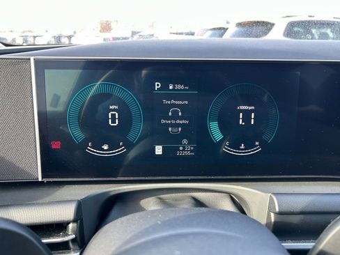 Used 2025 Hyundai Tucson SEL image 11