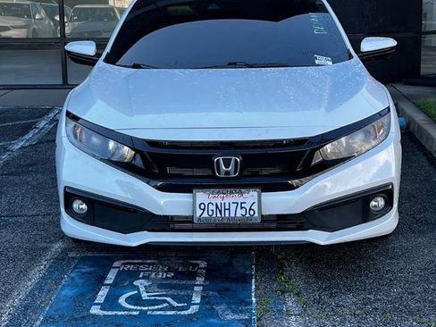 Used 2020 Honda Civic Sport image 2