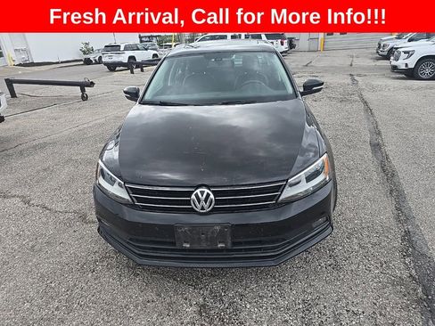 Used 2016 Volkswagen Jetta SEL image 2