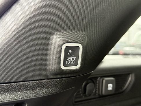 New 2025 Jeep Grand Cherokee Limited w/ Trailer Tow Package image 34