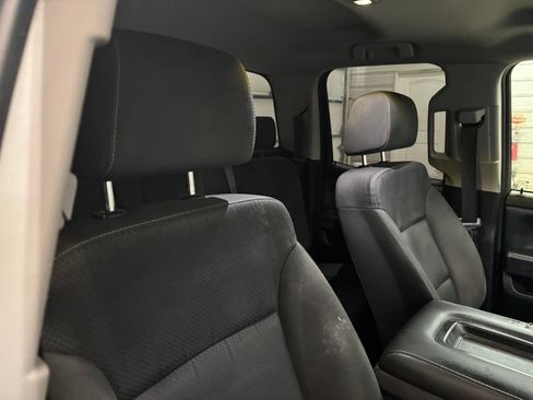 Used 2019 Chevrolet Silverado 1500 LT RWD image 25