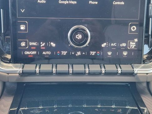 Used 2025 GMC Yukon XL Denali w/ Sun & Power Step Package image 16