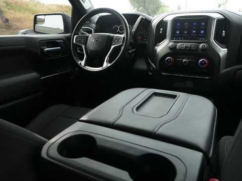 Used 2021 Chevrolet Silverado 1500 RST w/ Z71 Off-Road Package AWD/4WD image 26