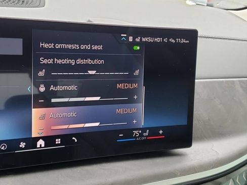 Certified 2026 BMW X7 xDrive40i AWD/4WD image 24