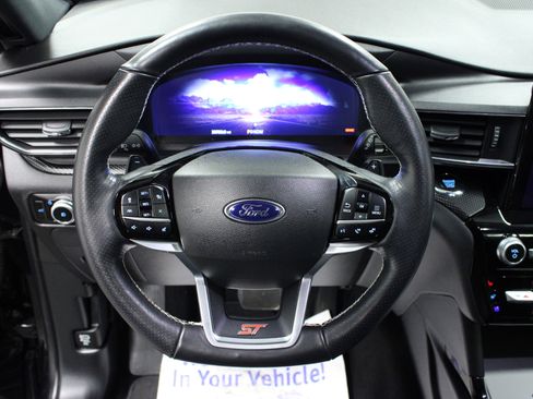 Used 2022 Ford Explorer ST w/ Equipment Group 401A image 18