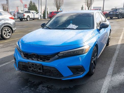 Used 2023 Honda Civic Sport image 3