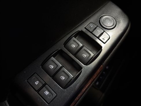 Used 2018 GMC Yukon SLT w/ Open Road Package image 35