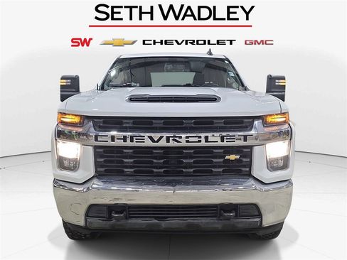 Used 2023 Chevrolet Silverado 2500 LT image 2