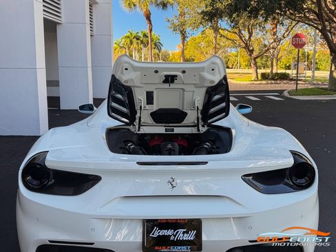 Used 2018 Ferrari 488 Spider image 36