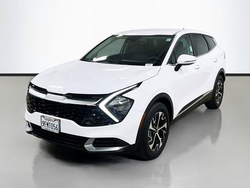 Certified 2023 Kia Sportage EX image 3