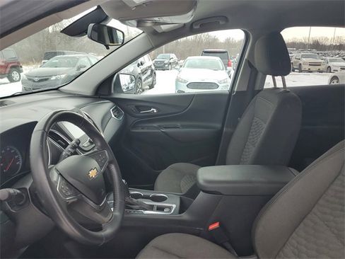 Used 2018 Chevrolet Equinox LT image 12