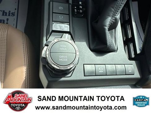Used 2025 Toyota 4Runner Limited AWD/4WD image 20