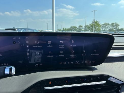 New 2026 Buick Enclave Avenir image 24