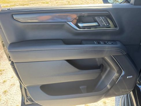 Used 2025 GMC Yukon XL Elevation AWD/4WD image 33