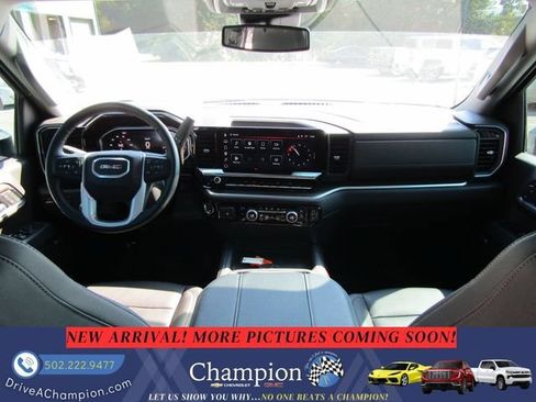 Used 2026 GMC Sierra 2500 SLT AWD/4WD image 13