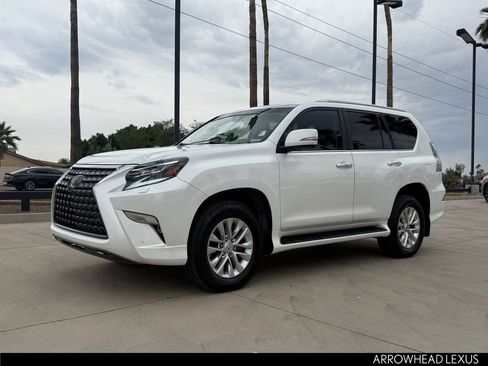 Used 2022 Lexus GX 460 Premium w/ Premium Package image 2