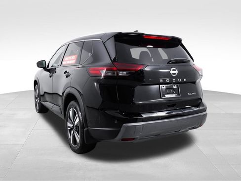 Used 2025 Nissan Rogue SL w/ SL Premium Package AWD/4WD image 8