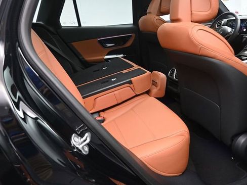 New 2026 Mercedes-Benz GLC 300 image 27