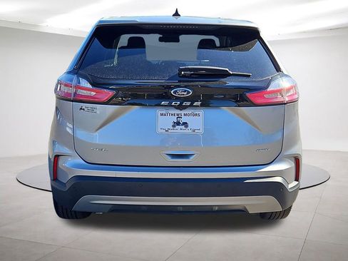 Used 2024 Ford Edge SEL image 6