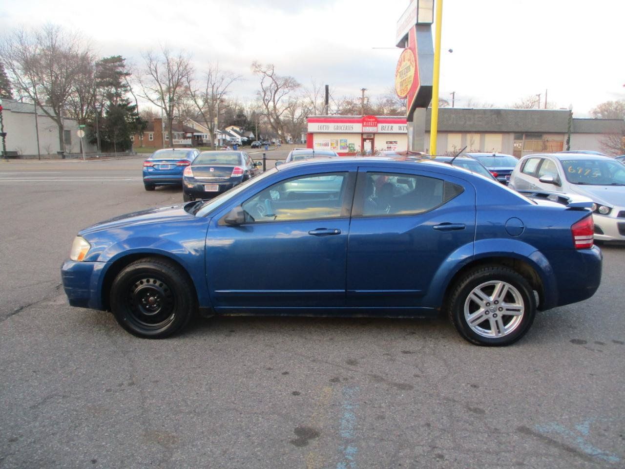 Used 2010 Dodge Avenger SXT w/ Premium Convenience Group FWD image 4