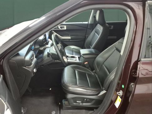 Certified 2023 Ford Explorer XLT w/ Equipment Group 202A AWD/4WD image 22
