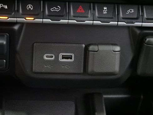 Used 2021 Chevrolet Silverado 1500 LTZ w/ Technology Package image 37