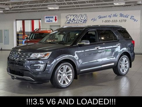 Used 2017 Ford Explorer Limited w/ Equipment Group 301A AWD/4WD image 3