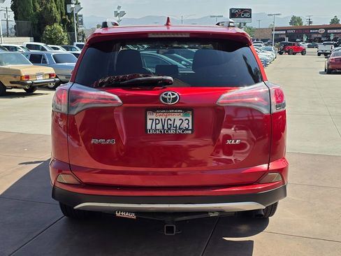 Used 2016 Toyota RAV4 XLE image 11